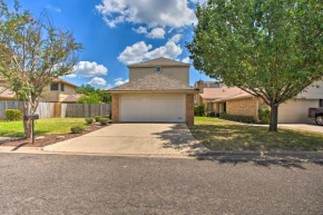 Longview Family Home with Private Yard, Deck and Grill